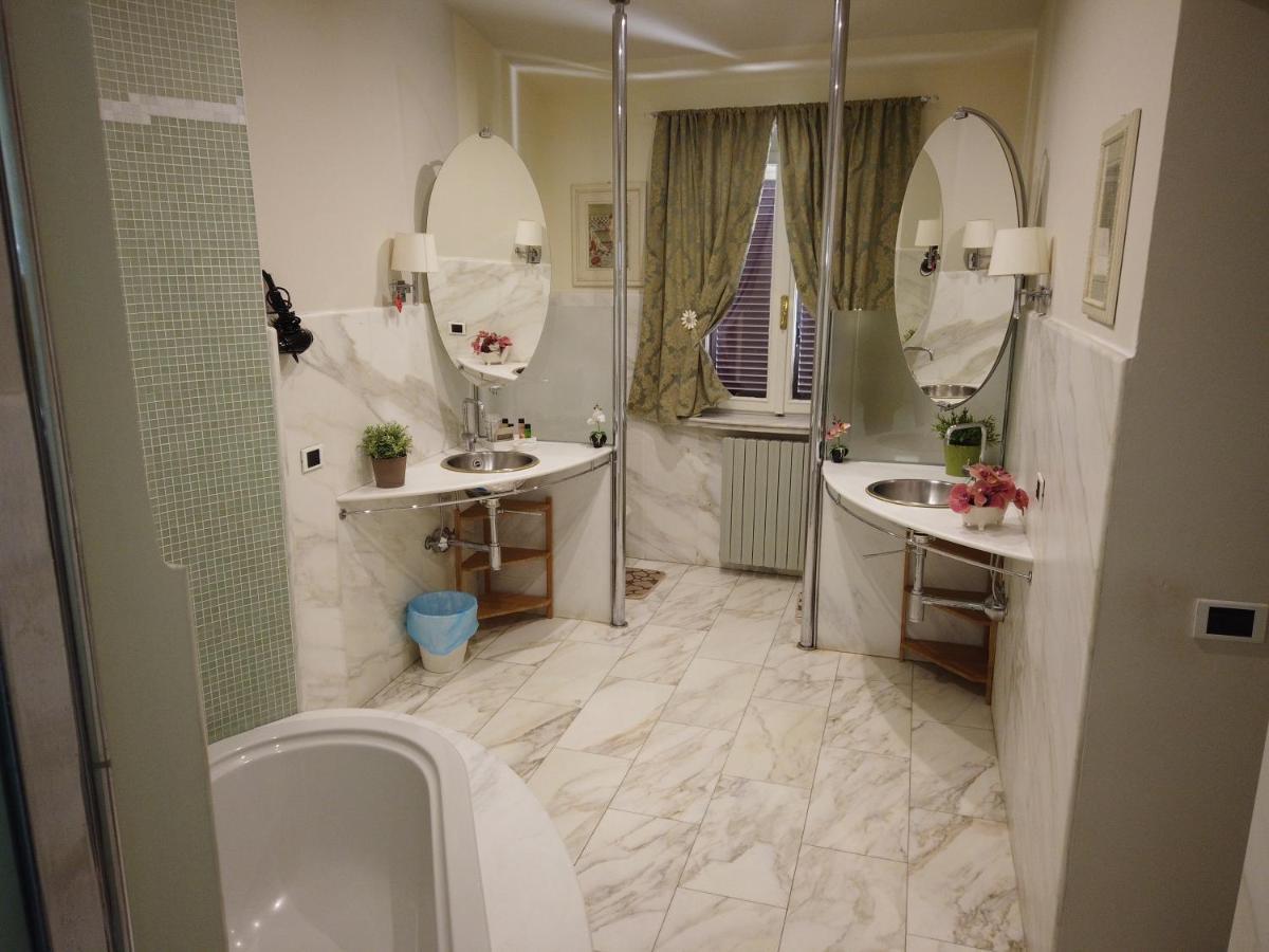 B&B Attico Sulla Torre Pisa Bagian luar foto