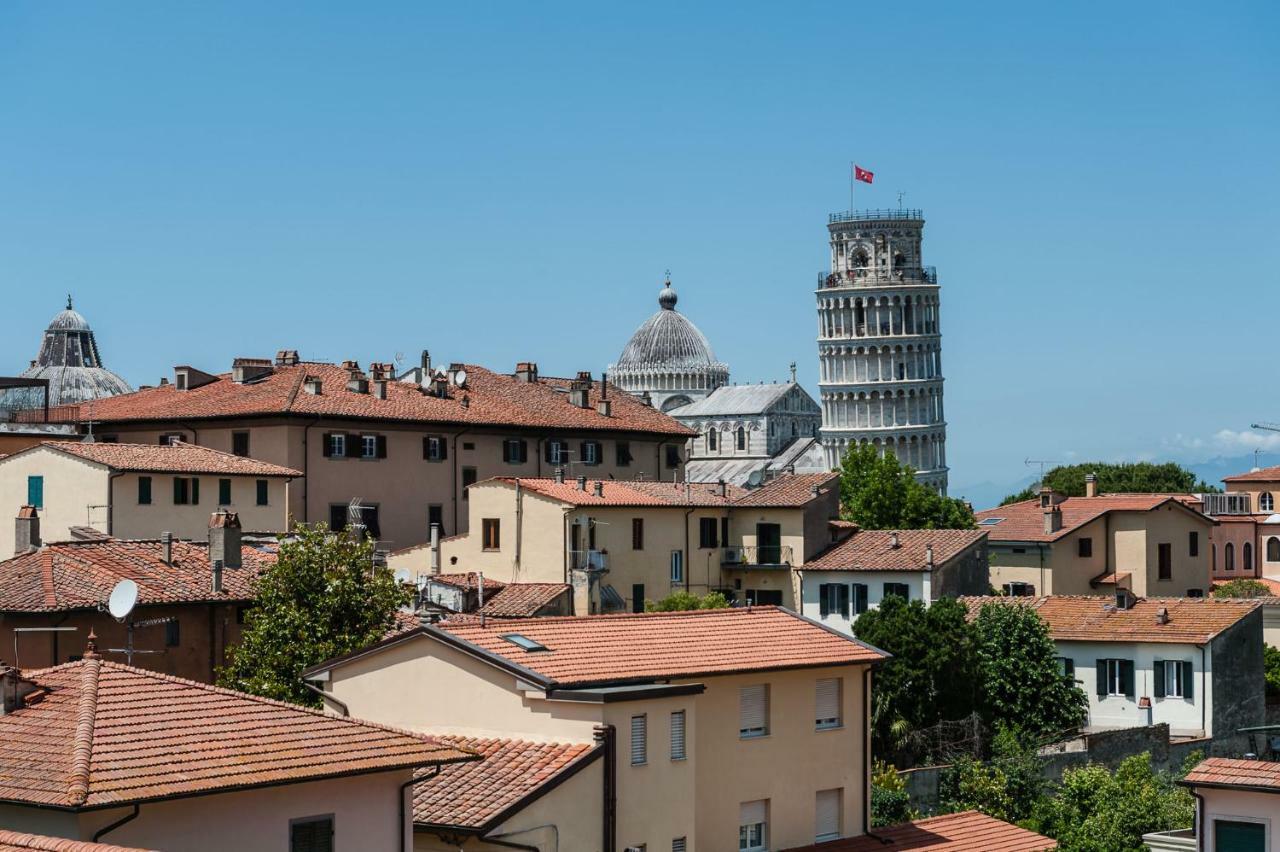 B&B Attico Sulla Torre Pisa Bagian luar foto